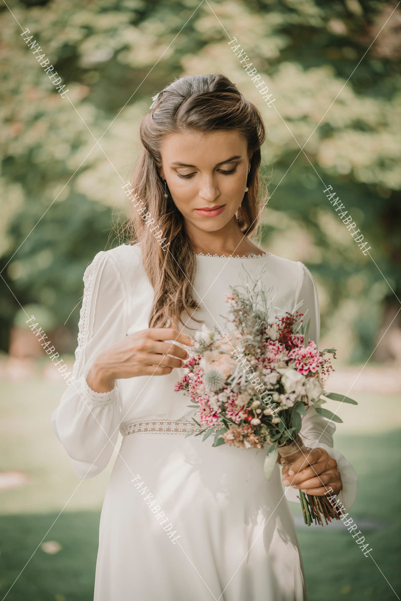 Long Sleeve Backless Wedding Dresses Chiffon Lace Edge Elegant Bridal ...