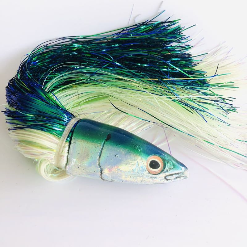 American Custom Ahi Dart Fish Head 40 Lure - Dorado Head - Dark Blue and  Chartreuse Flashabou Skirts