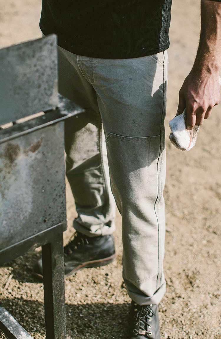 The Chore Pant in Washed Ash
