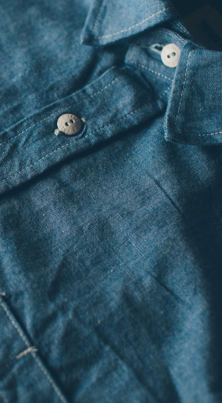 The California in Blue Everyday Chambray | Taylor Stitch