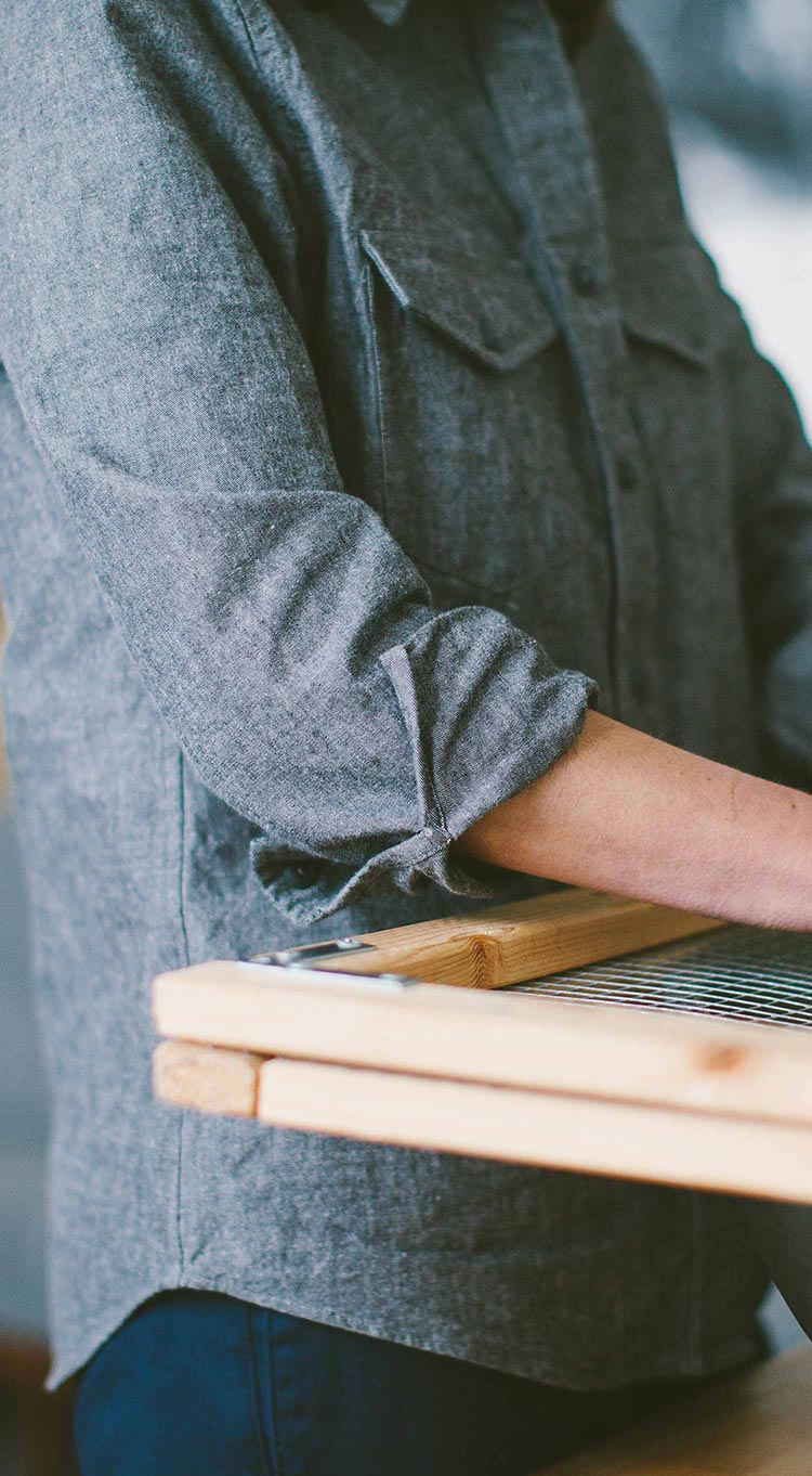 The Studio Shirt in Charcoal Everyday Chambray