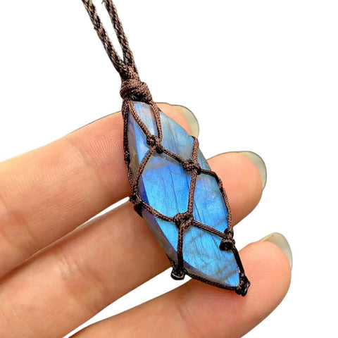 Natural labradorite stone pendant for spiritual meditation