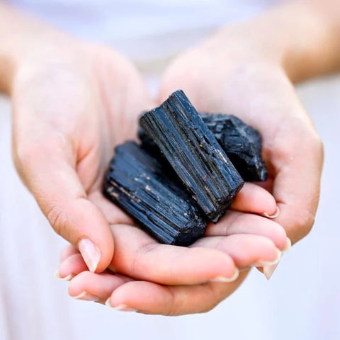 Discover the benefits of black tourmaline