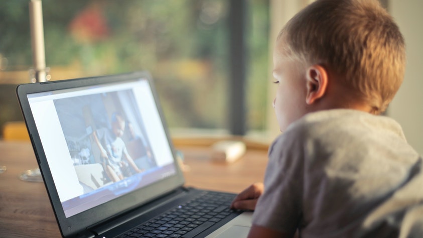 6 Things Your Kids NEED To Know About Internet Safety! boy video