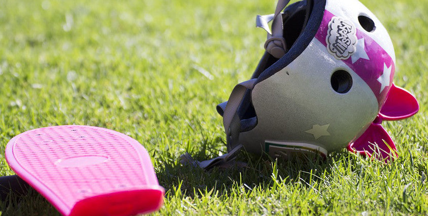 Exercising With Kids skateboard pink