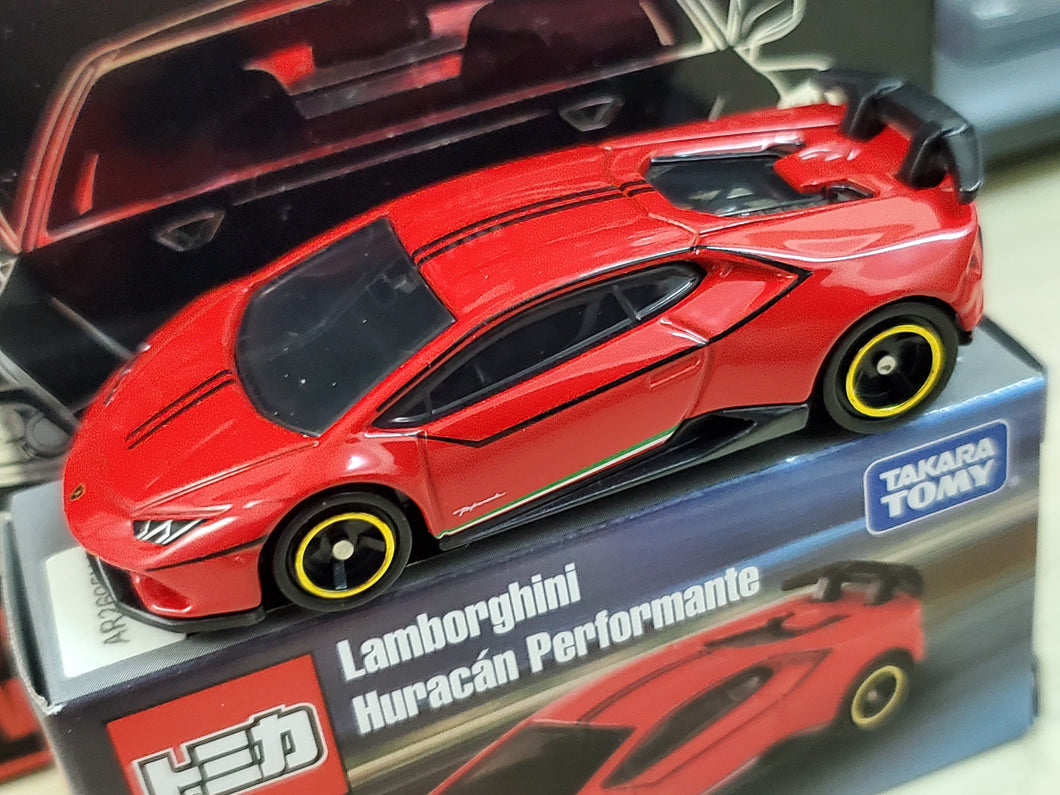 tomica huracan performante