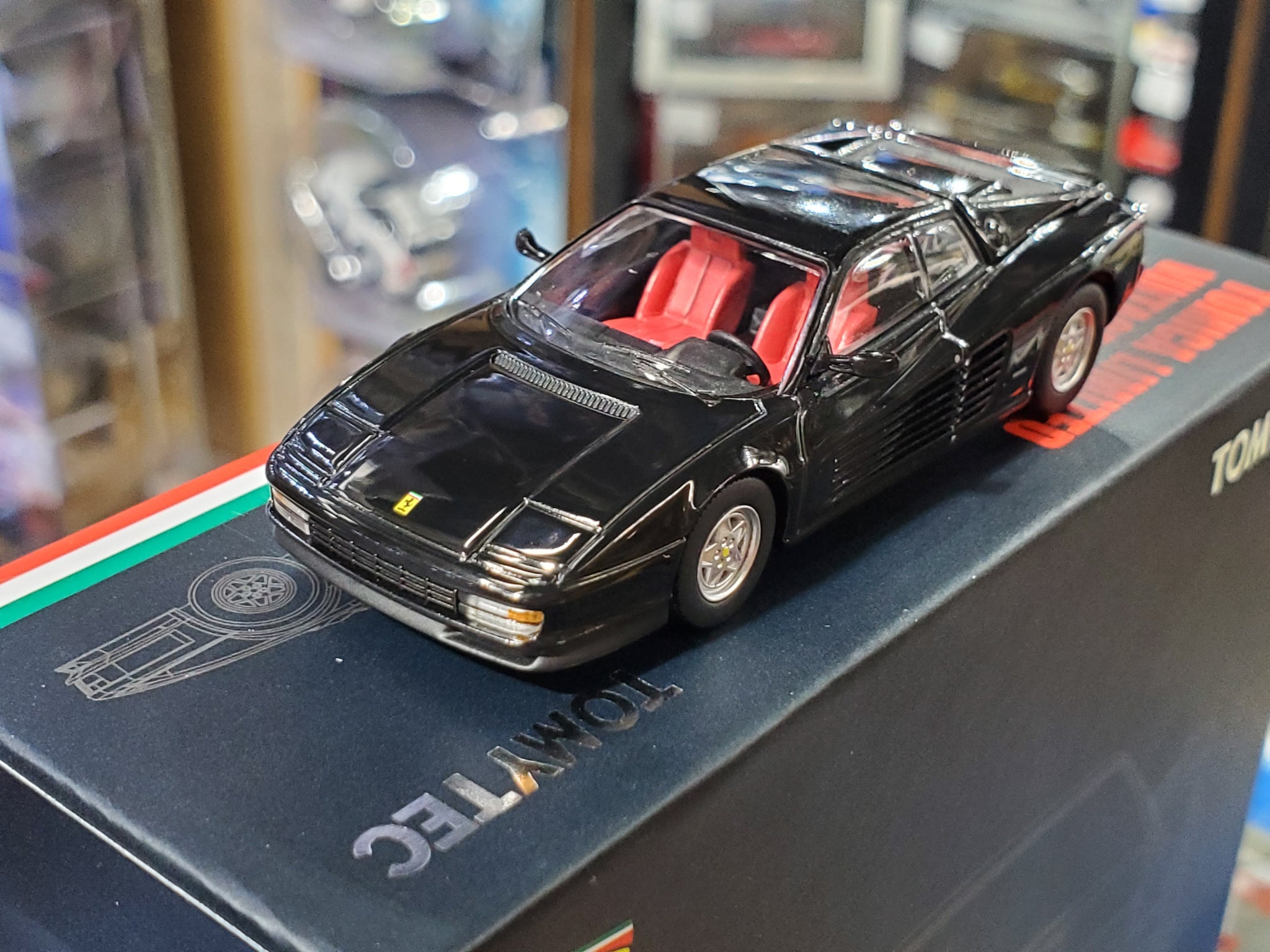 tomica limited vintage ferrari testarossa