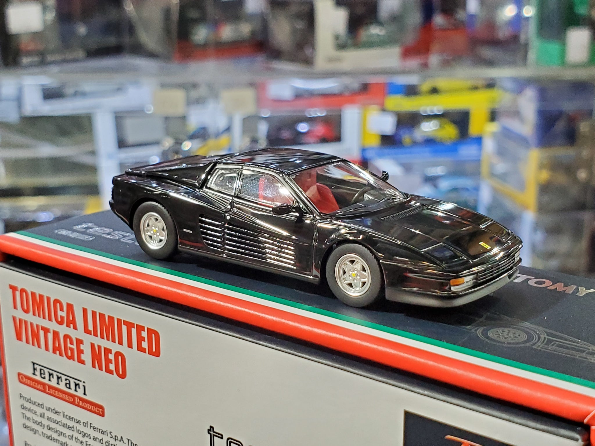 tomica limited vintage ferrari testarossa