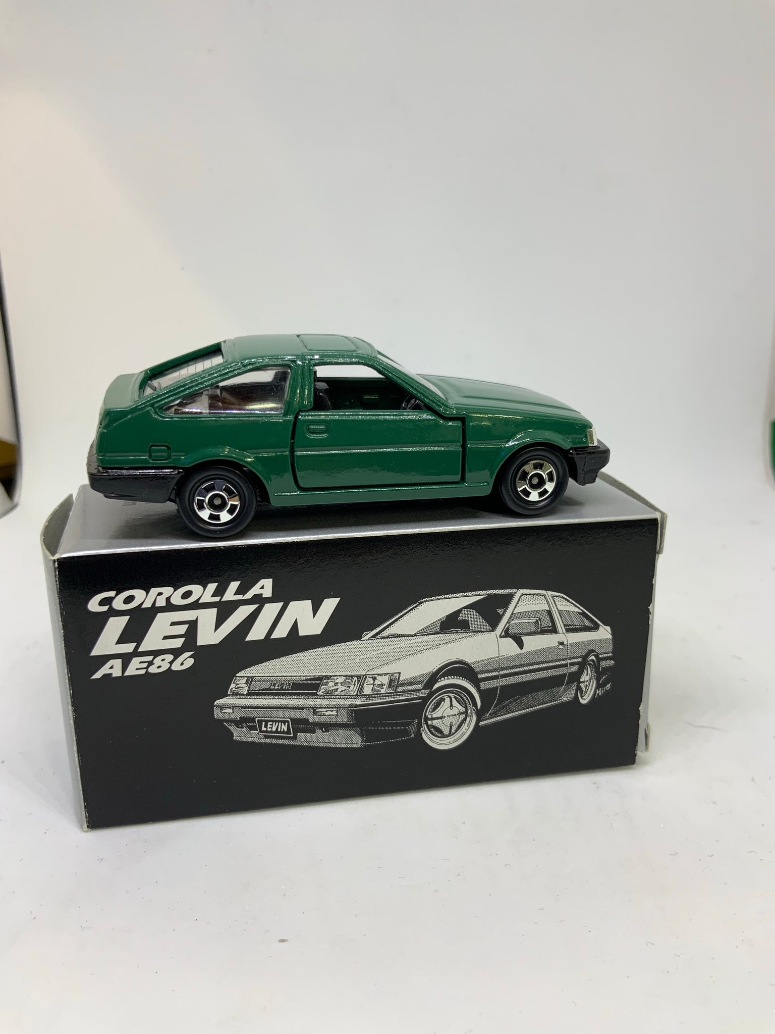 tomica corolla levin