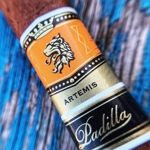 Padilla Artemis - Cigar Review - My Monthly Cigars - A Cigar Club For Everyone - Luc Blanchard - mysticks35mm