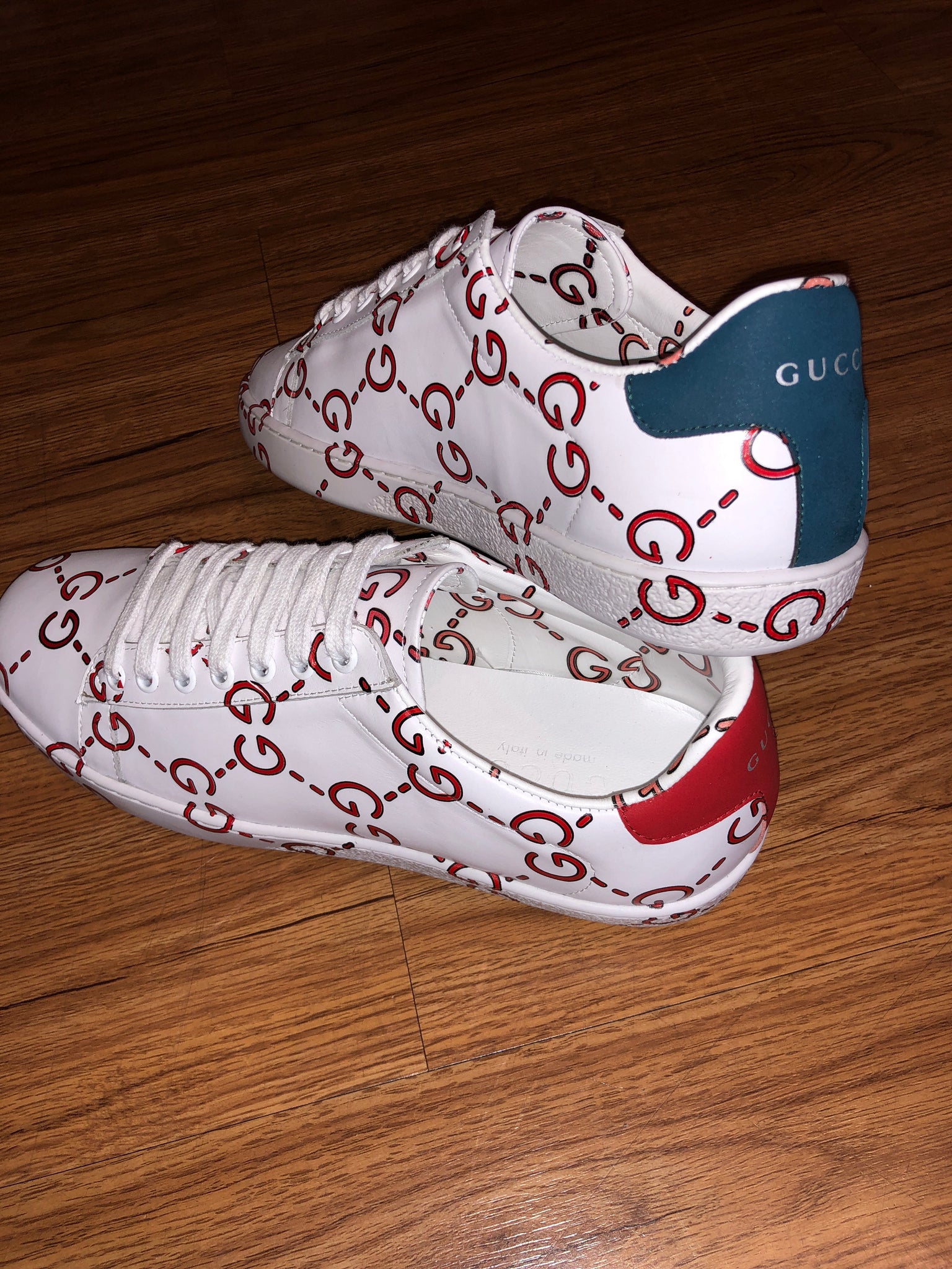 gucci fly sneakers