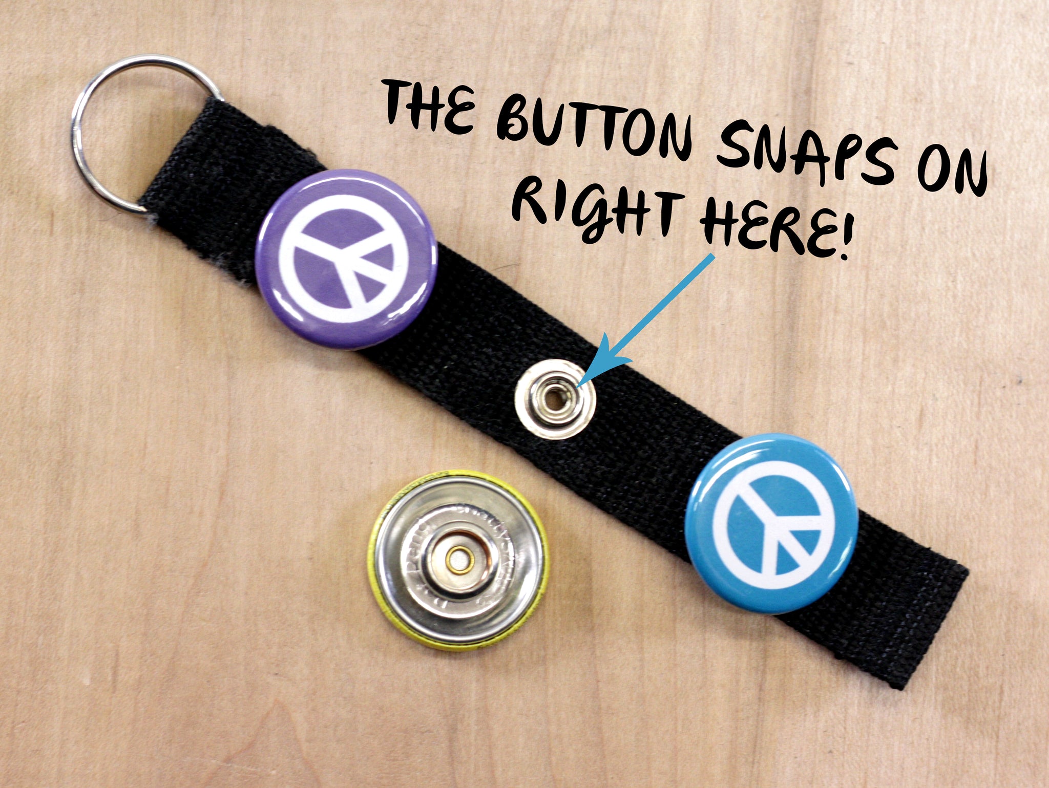 Chatty Snap button Keychain Tales