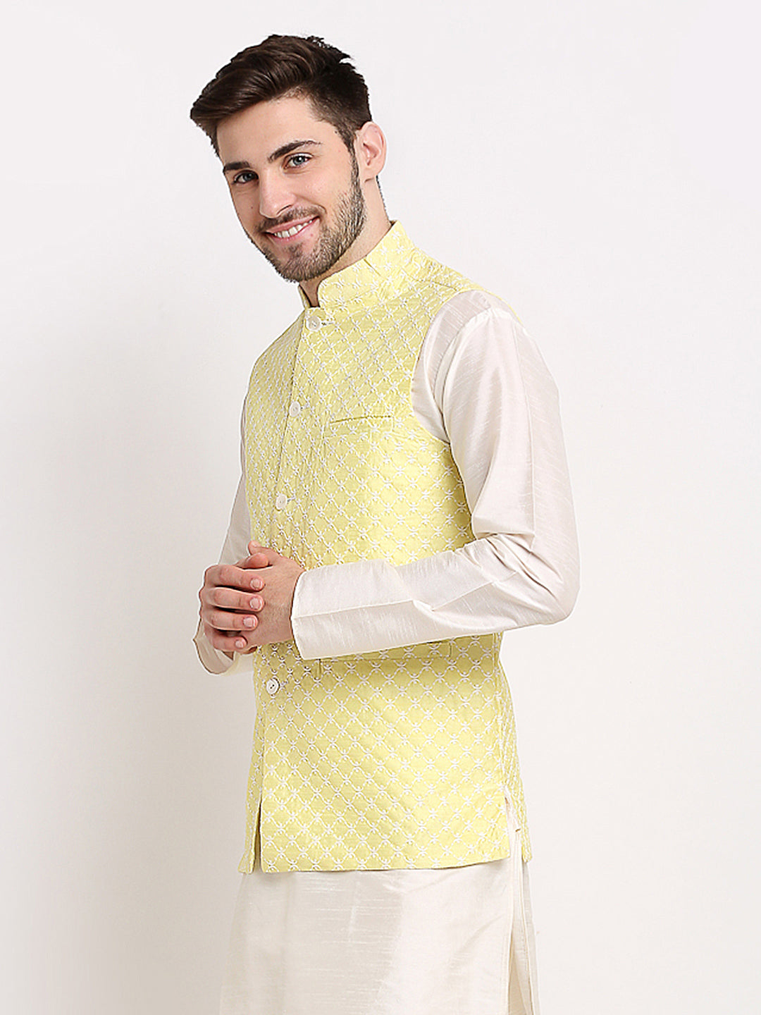Buy online Yellow Solid Nehru Jacket from Jackets for Men by Hangup Trend  for ₹799 at 81% off | 2024 Limeroad.com