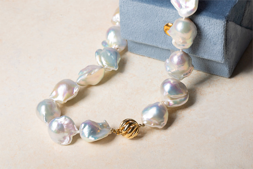 Weekly Eye Candy Spotlight: Freeform Baroque White Freshwater Pearl Necklace