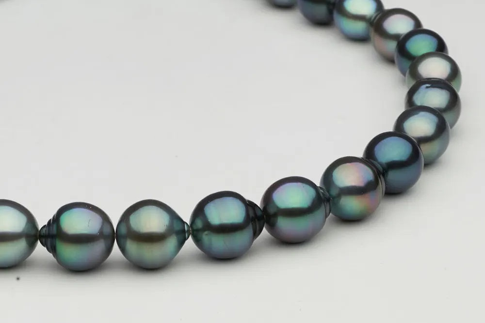 Weekly Eye Candy Spotlight: Blue-Green Tahitian pearls