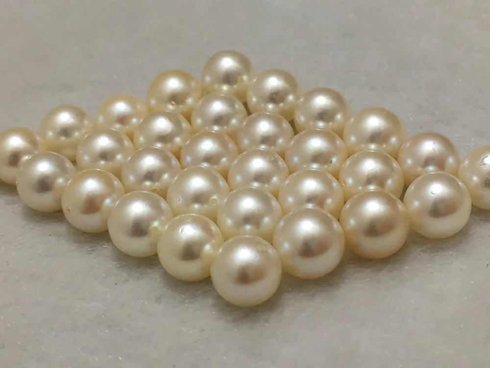AA+ Quality Akoya Pearls
