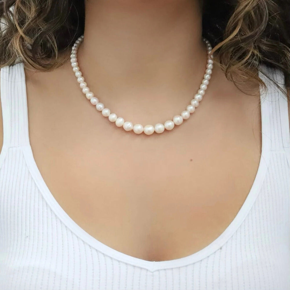 Graduated Pearl Necklaces