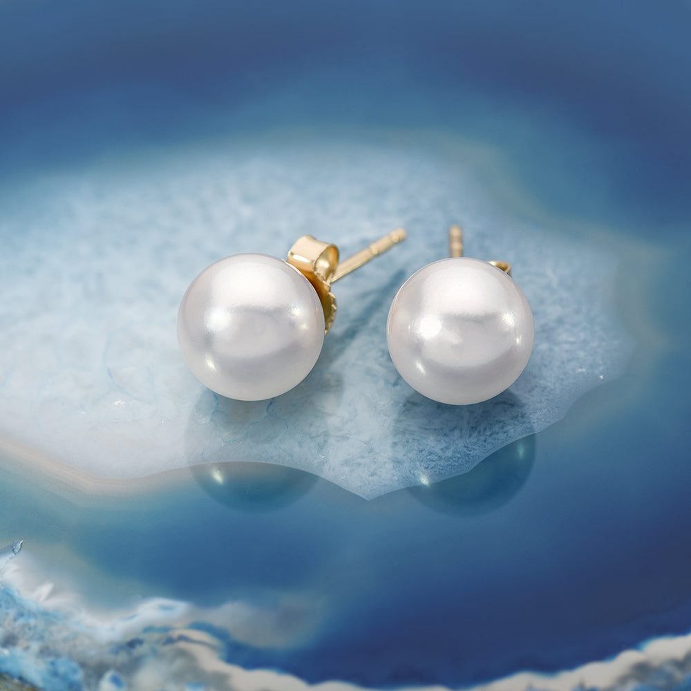 Weekly Eye Candy Spotlight: Hanadama Akoya Pearls on Blue Agate