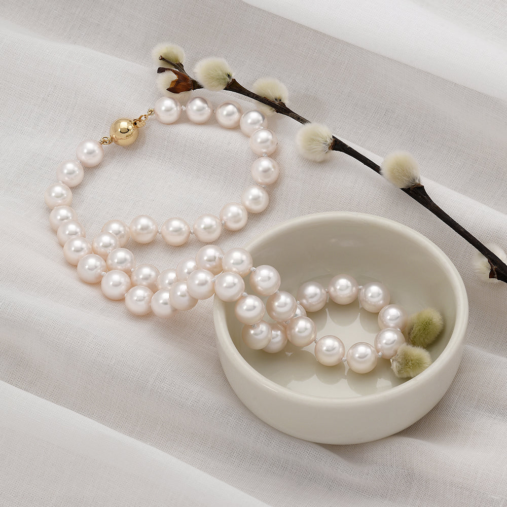 Valentine's Day Gift Guide: Akoya Pearl Necklaces