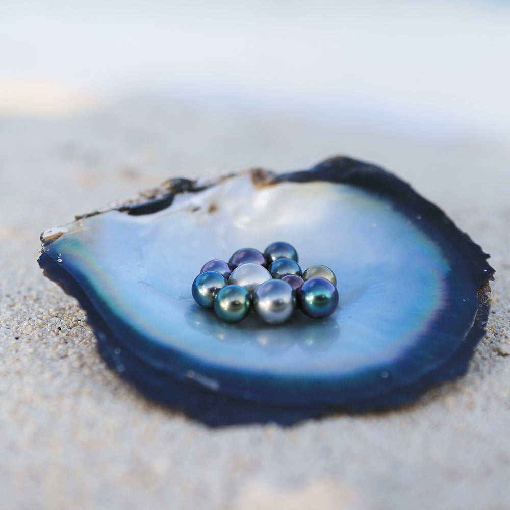 Saltwater vs. Freshwater Pearls: Tahitian Pearls