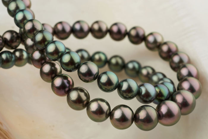 fancy color Tahitian pearls