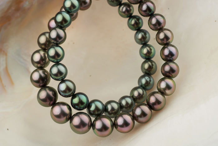 AAA Tahitian pearl necklaces with fancy colors