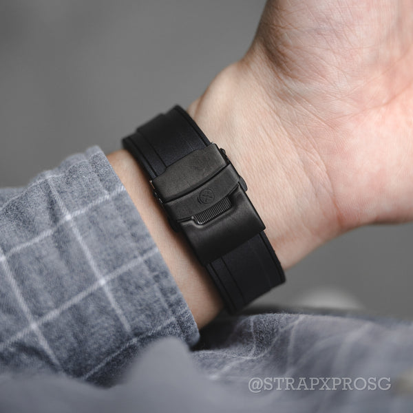 StrapXPro Curved End Rubber Strap for Seiko SKX/5KX in Black (22mm) | Nomad  Watch Works MY
