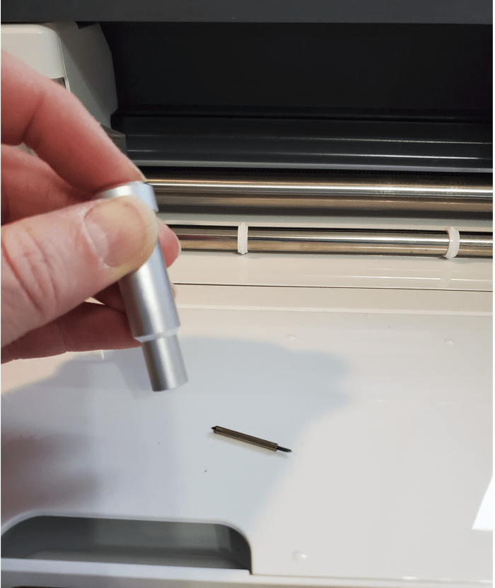 How do I change the blade in my Cricut machine? – Help Center