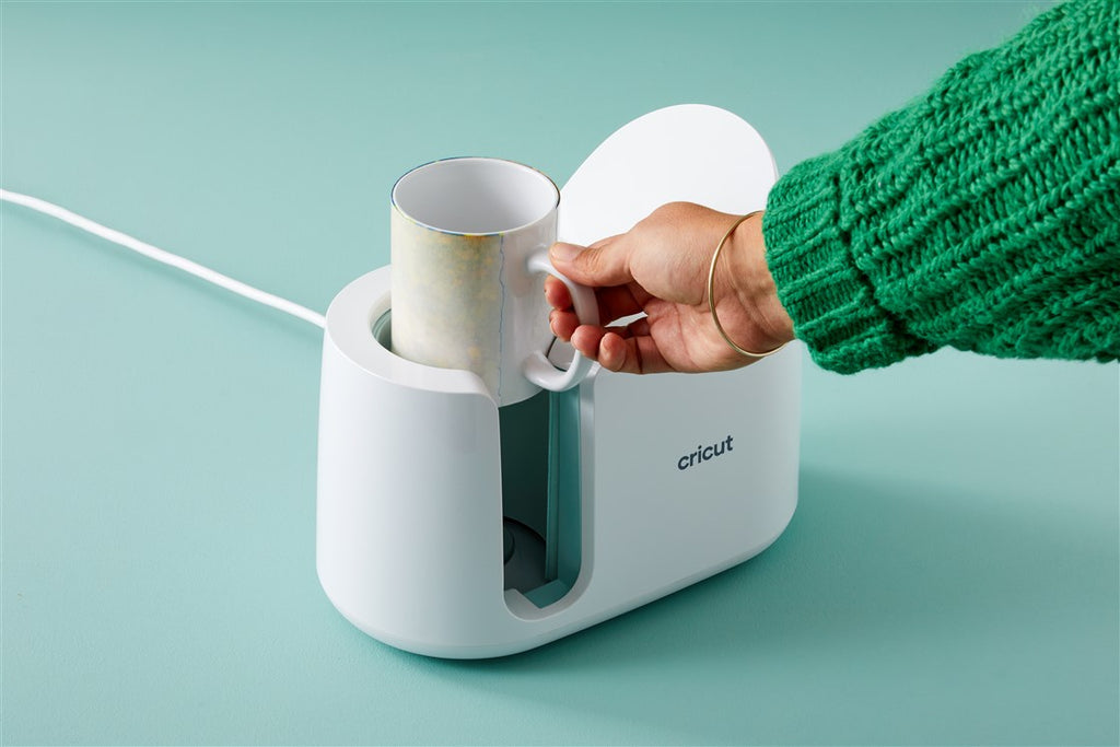 DIY Iron-On Mugs, Cricut EasyPress Mini, Dishwasher Safe