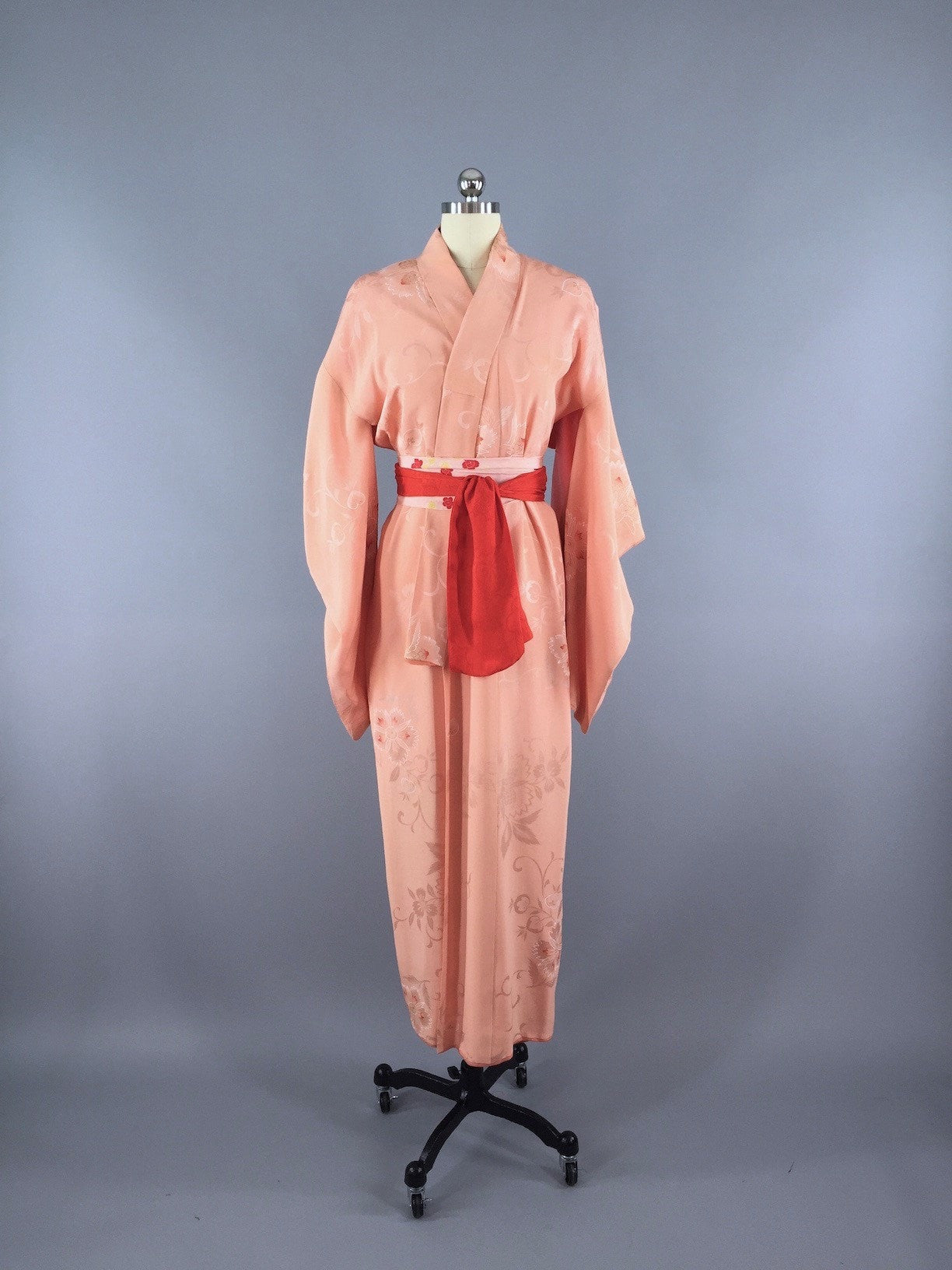 Vintage1920s Silk Kimono Robe / Peach Pink Floral – ThisBlueBird