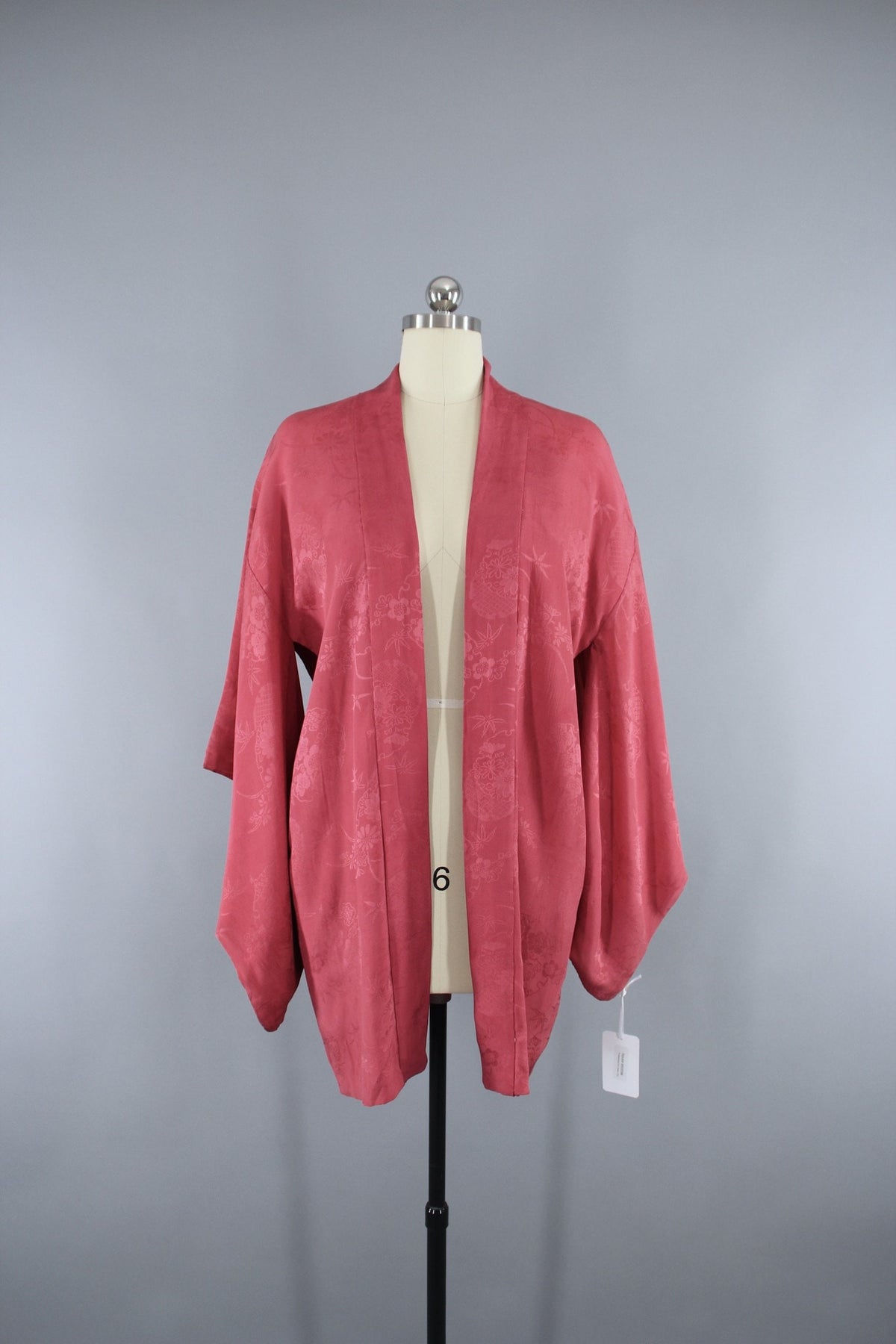 1930s Vintage Silk Haori Kimono Jacket in Dusty Rose Pink