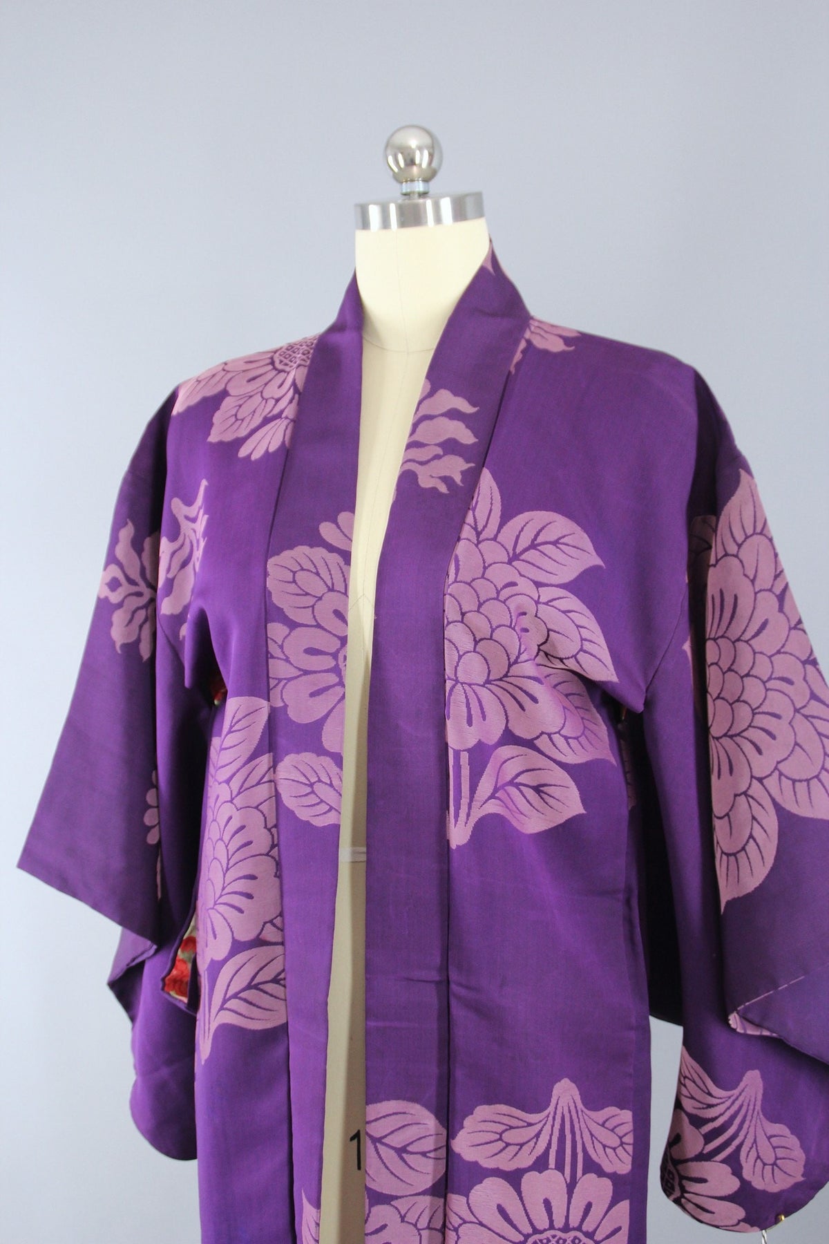 1940s Vintage Haori Kimono Jacket Cardigan in Purple Omeshi Floral ...