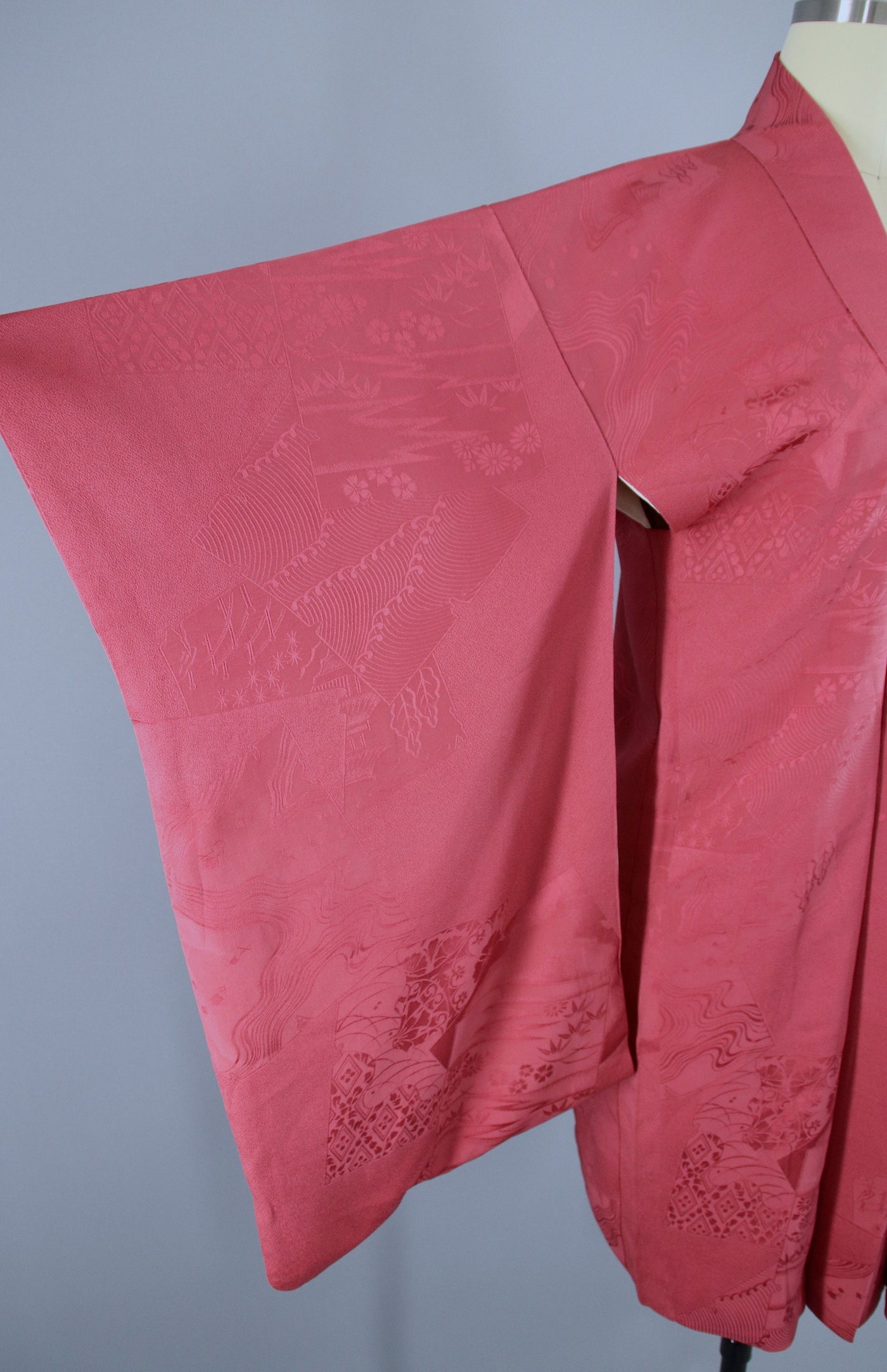 1940s Vintage Silk Haori Kimono Jacket / Dark Mauve Pink – ThisBlueBird