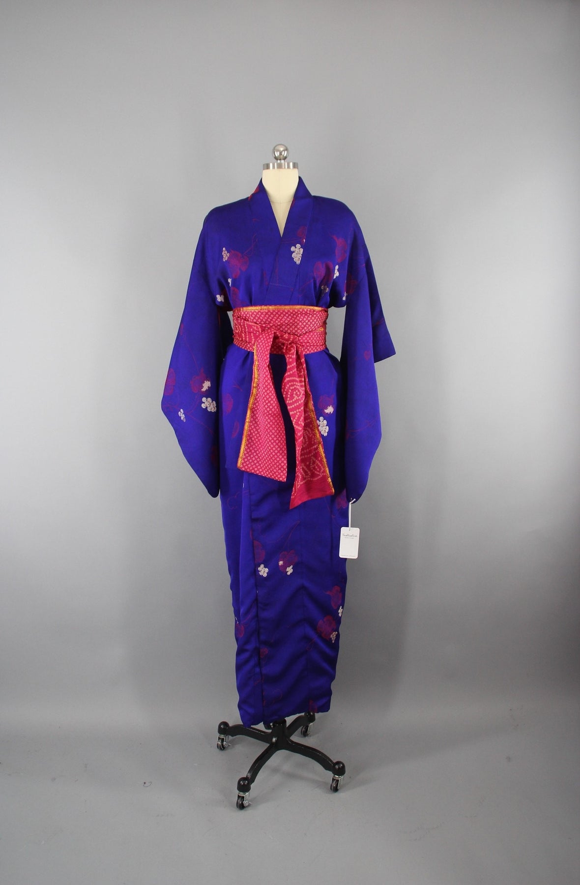 1940s Vintage Silk Kimono Robe / Blue & Pink Omeshi Embroidered Floral ...