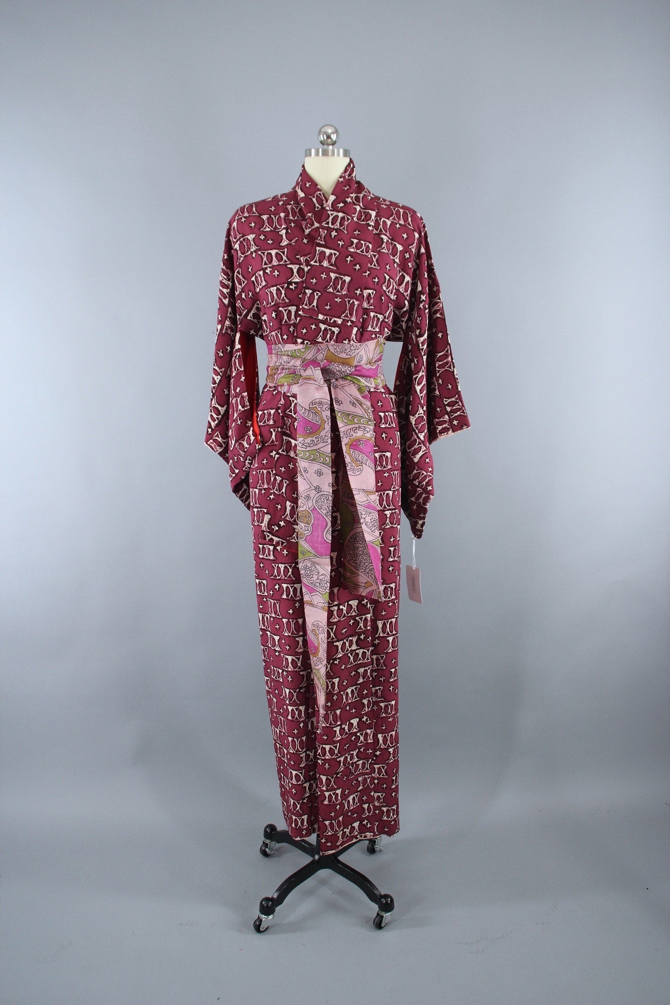 1940s Vintage Silk Kimono Robe / Purple Red X Print – ThisBlueBird