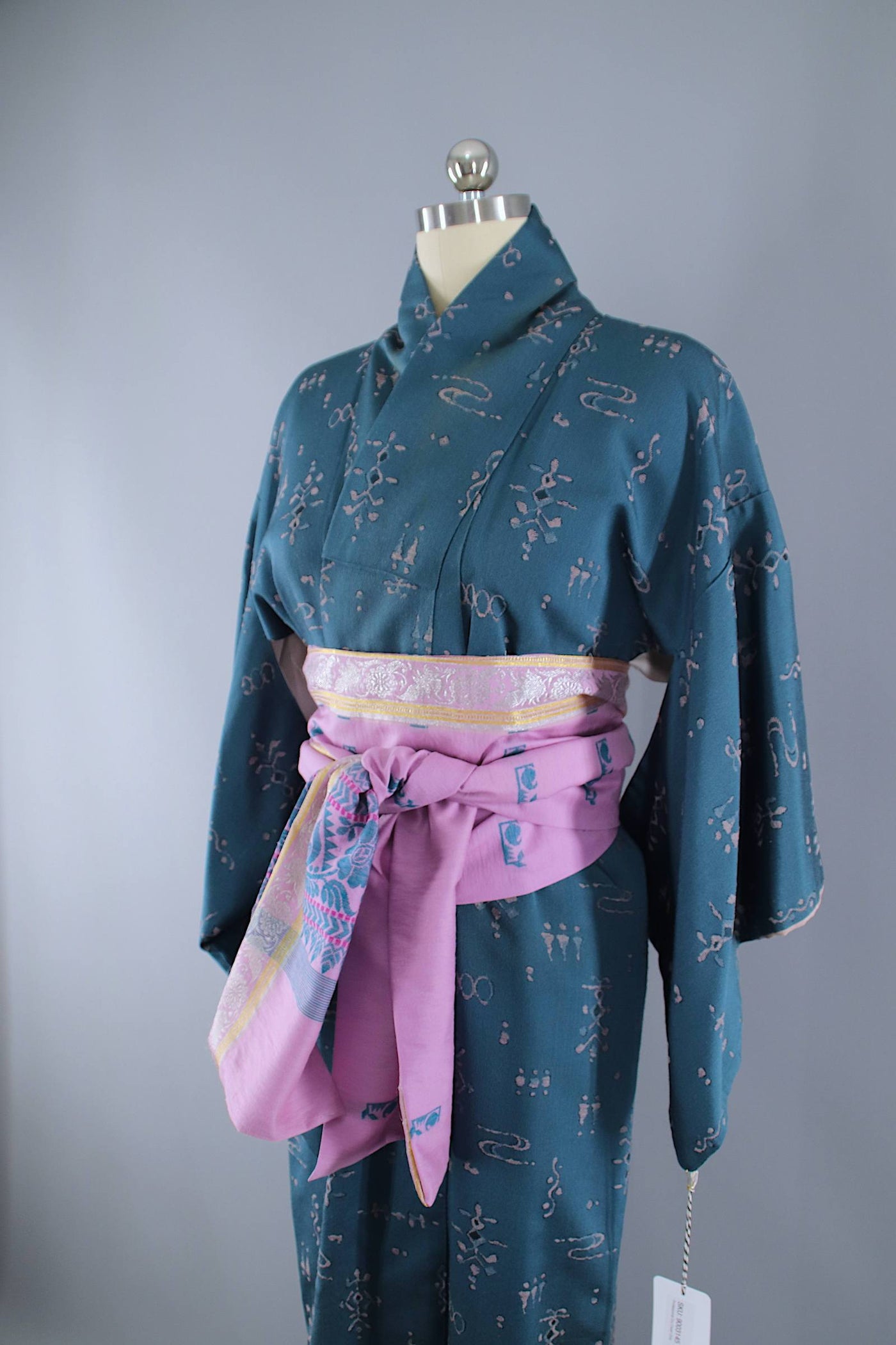 1940s Vintage Silk Kimono Robe / Teal Blue Floral – ThisBlueBird