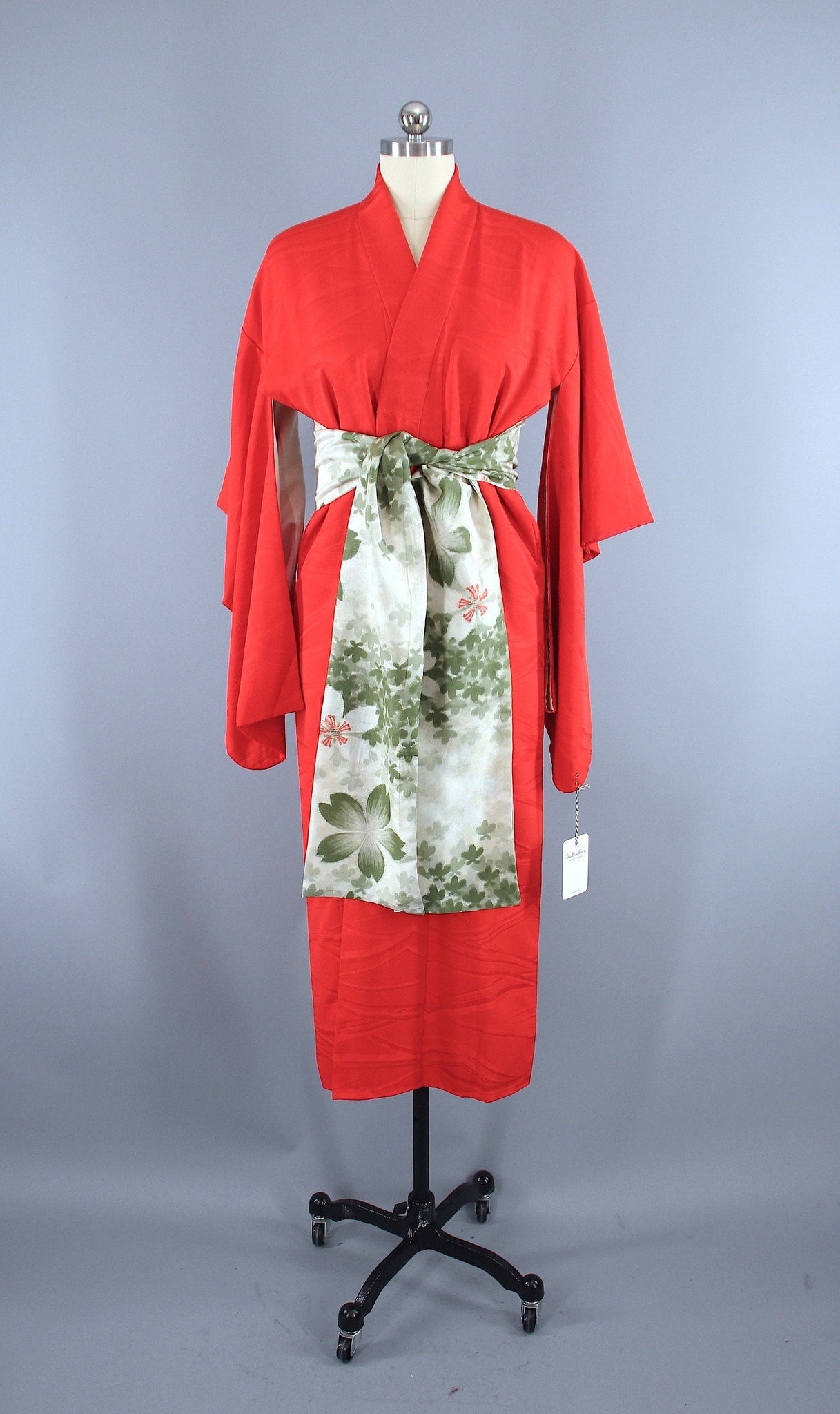 1940s Vintage Silk Kimono Robe / Tomato Red
