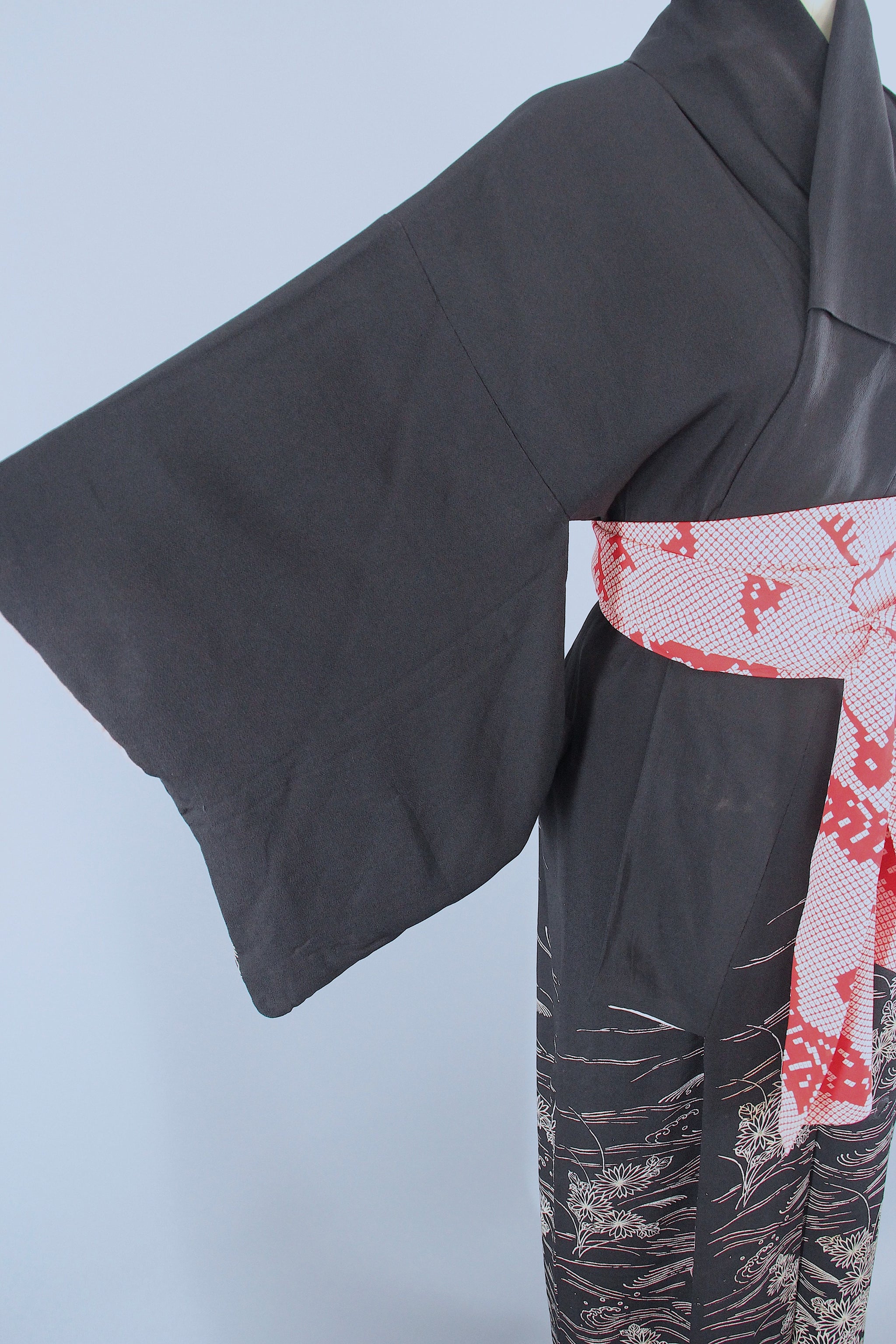 1950s Vintage Silk Kimono Robe / Black & White Floral
