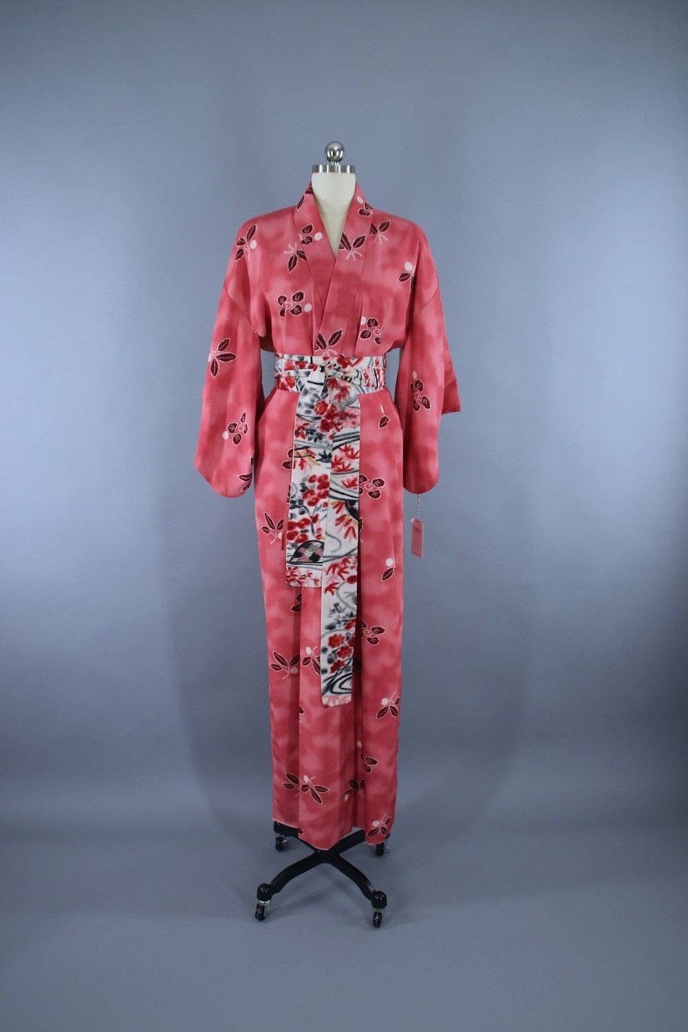 1950s Vintage Silk Kimono Robe / Coral Pink Shibori Floral – ThisBlueBird