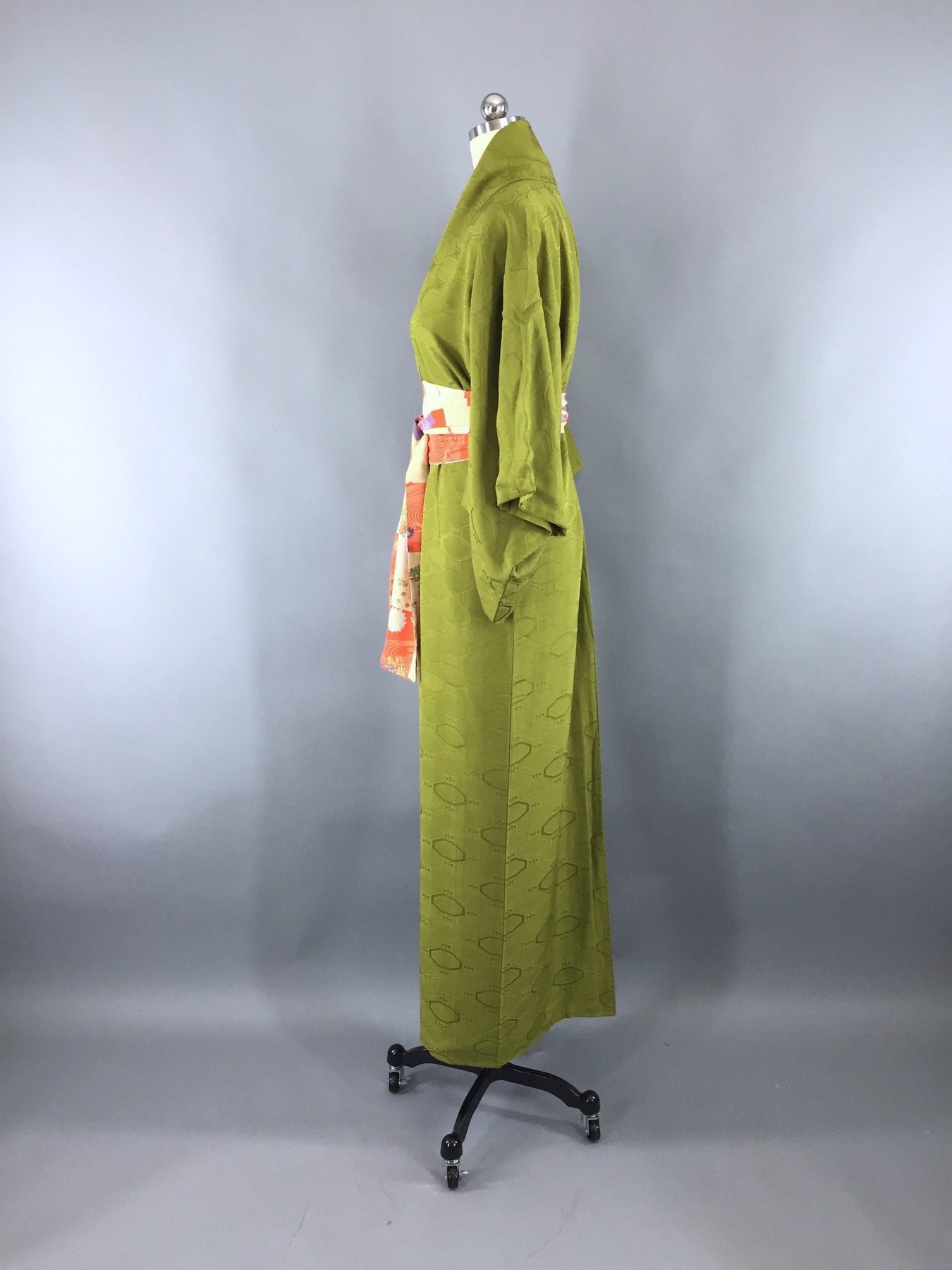 1950s Vintage Silk Kimono Robe in Olive Army Green – ThisBlueBird