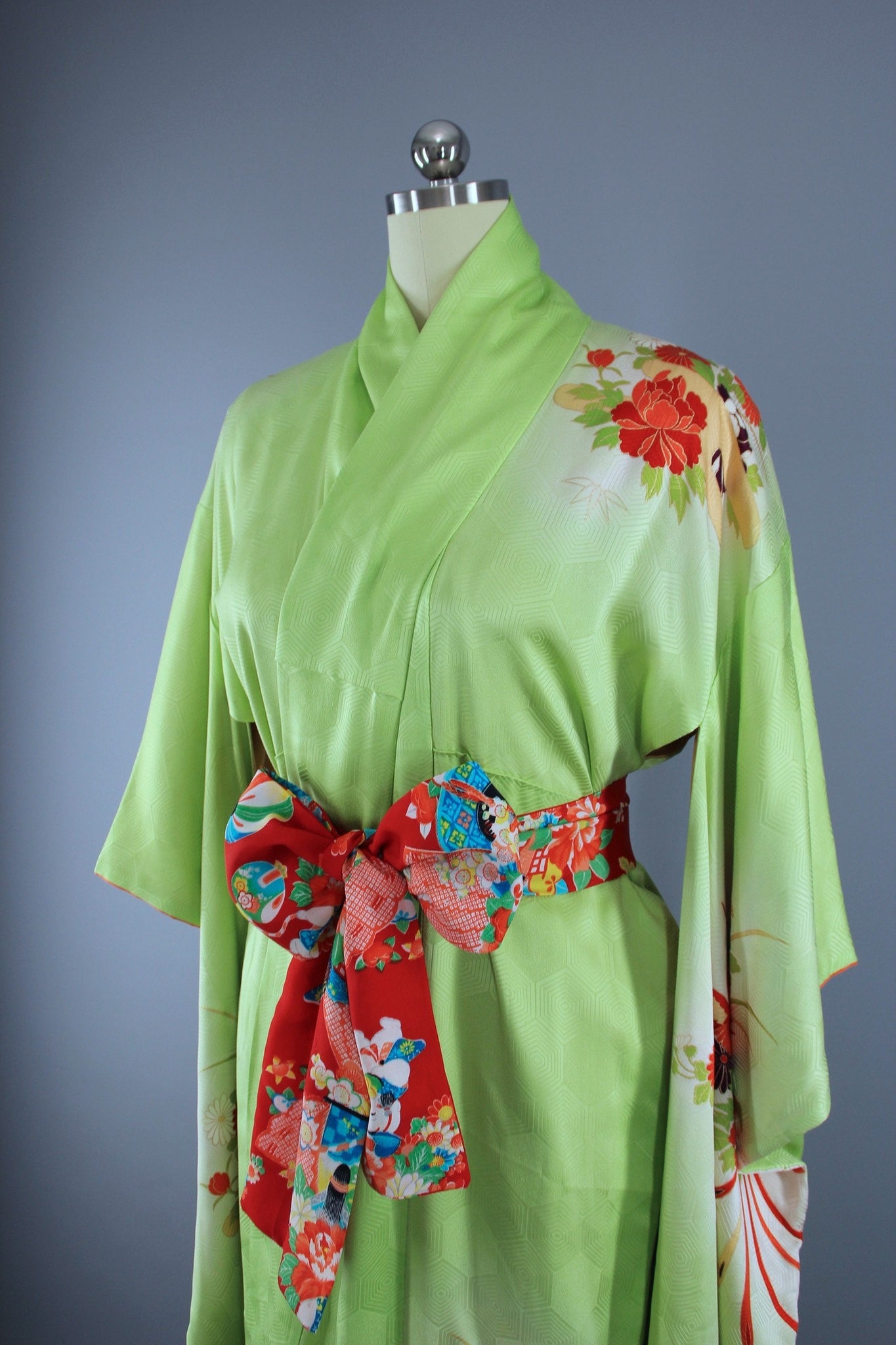 1960s Vintage Silk Kimono Robe Furisode / Bright Apple Green Phoenix B