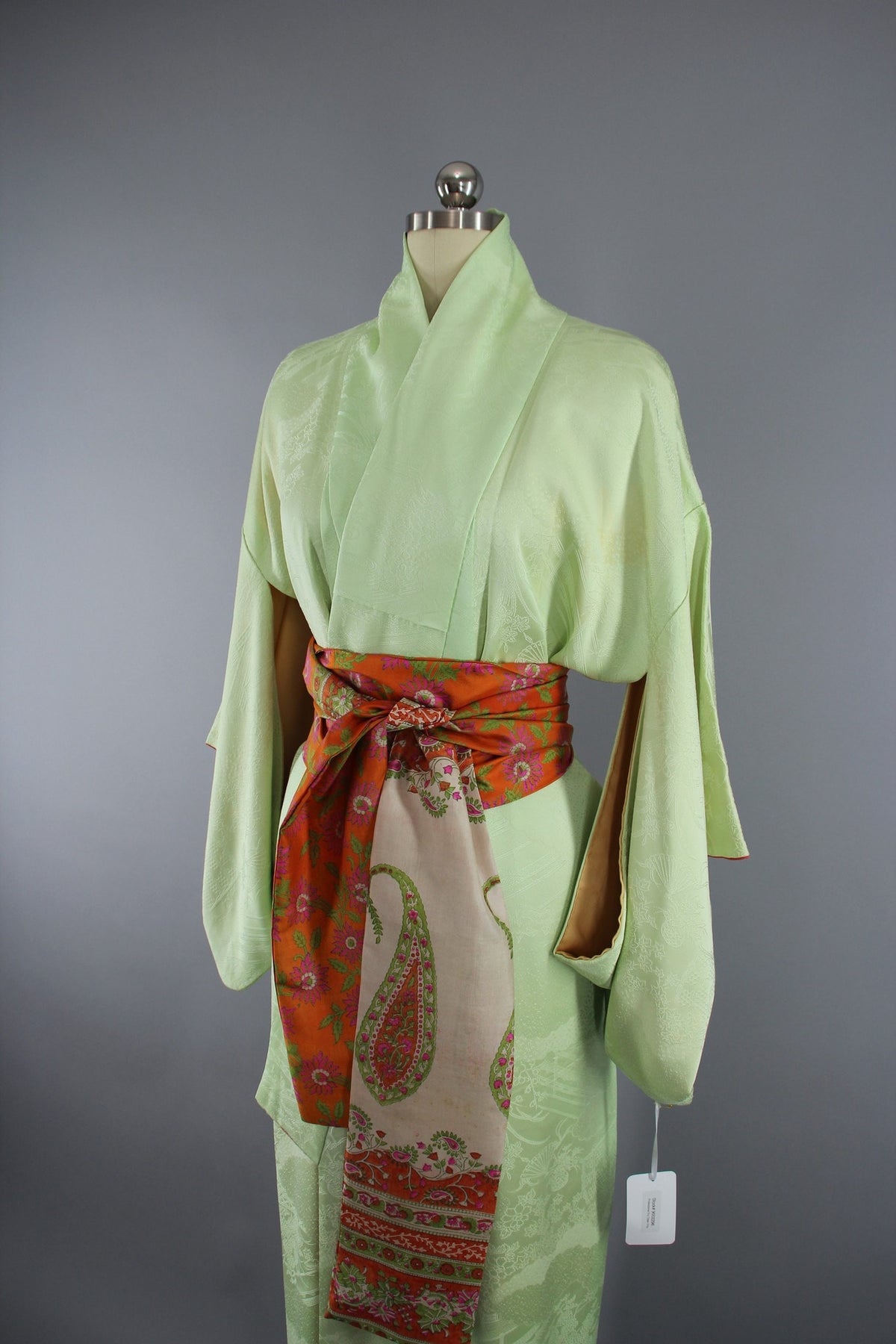 1960s Vintage Silk Kimono Robe in Pastel Spring Green