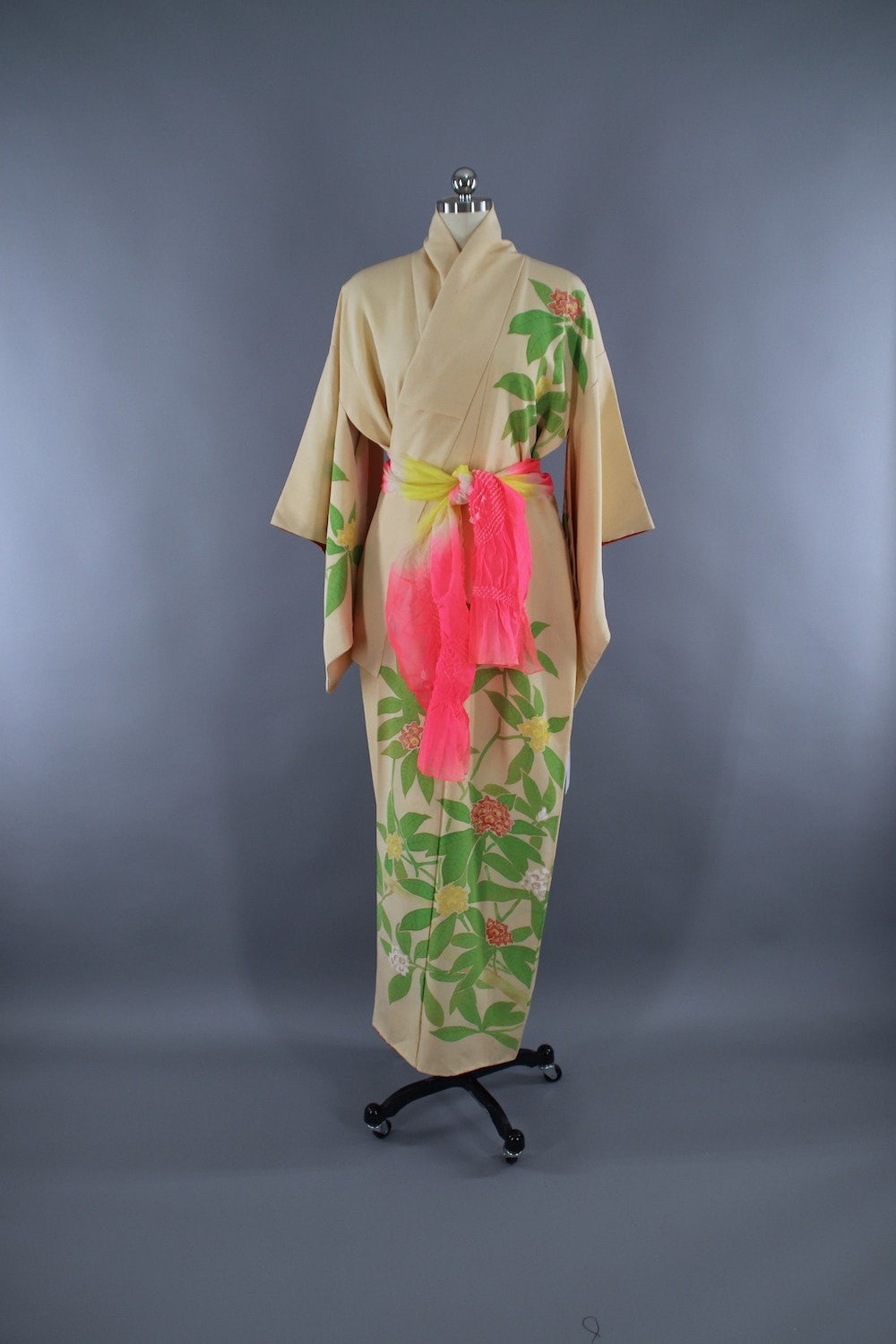 1960s Vintage Silk Kimono Robe / Ivory Pink Floral – ThisBlueBird