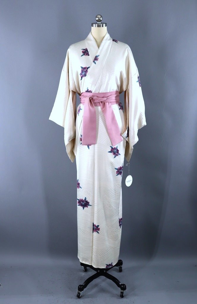 Vintage White Wave Floral Silk Kimono Robe – ThisBlueBird