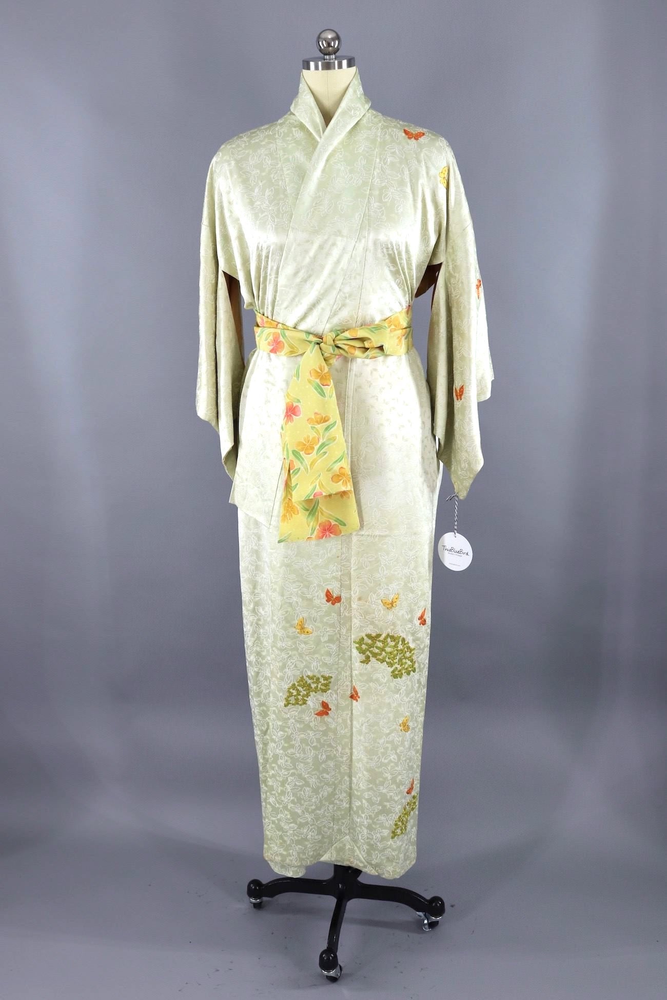 Vintage Silk Kimono Robe / Pale Green Butterflies – ThisBlueBird