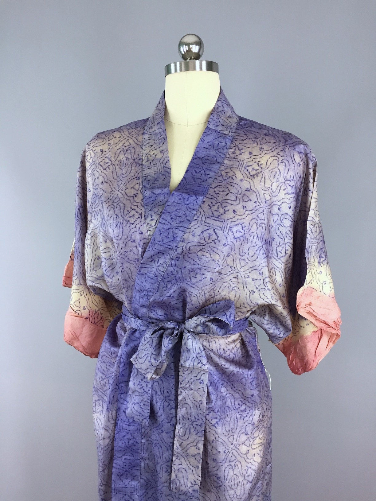 Raw Silk Sari Robe / Blue Arabesque Print – ThisBlueBird