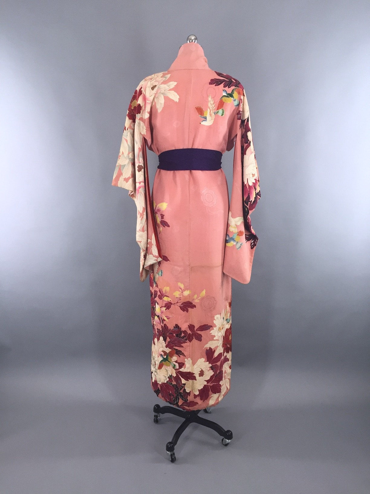 Vintage 1910s-1920s Vintage Silk Kimono Robe / Pink Birds & Floral Pri ...