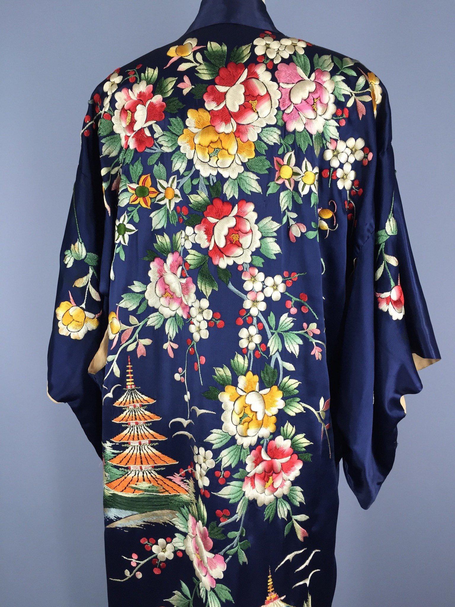 Vintage 1920s Silk Kimono / Floral Embroidered Pagodas