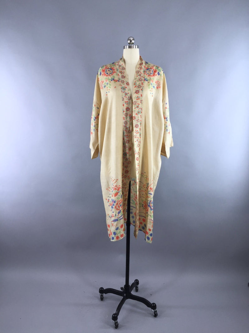 Vintage 1920s Silk Robe / Art Deco Floral Print Pagodas