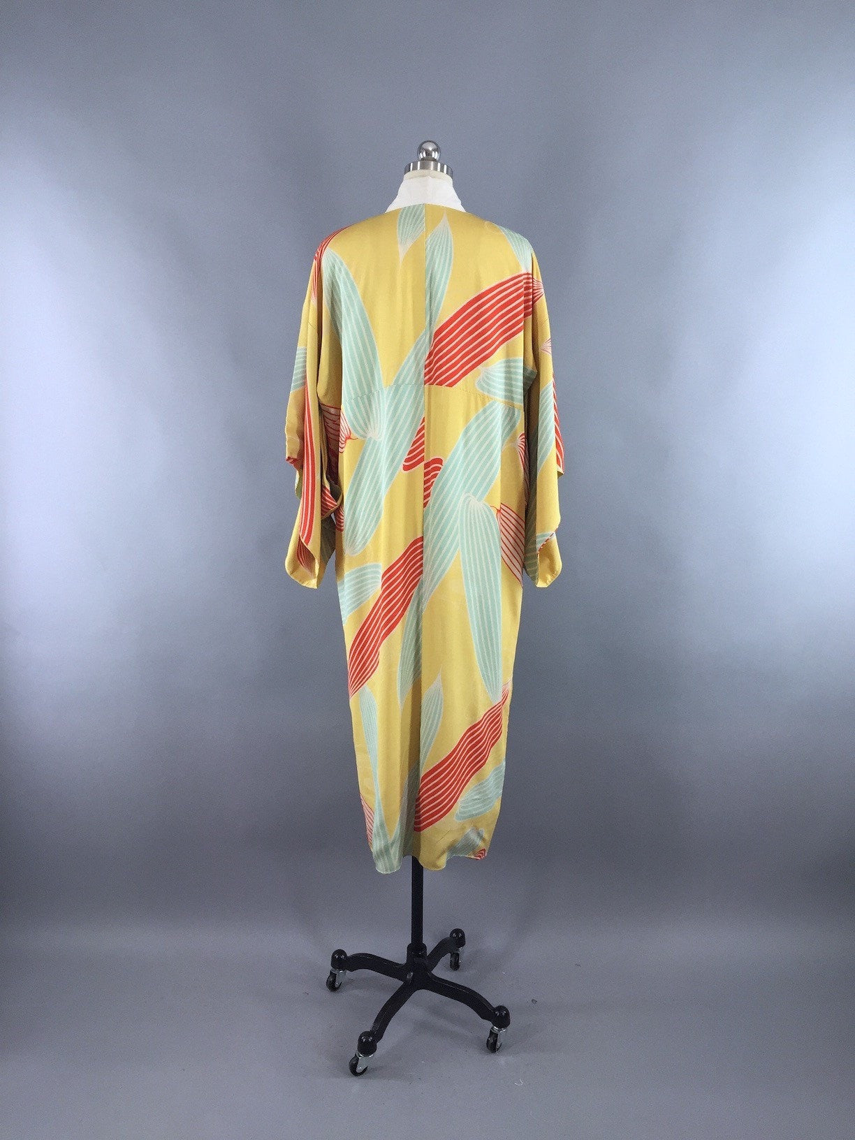 Vintage 1930s Silk Kimono Robe / Art Deco Yellow Palm Leaf Print ...